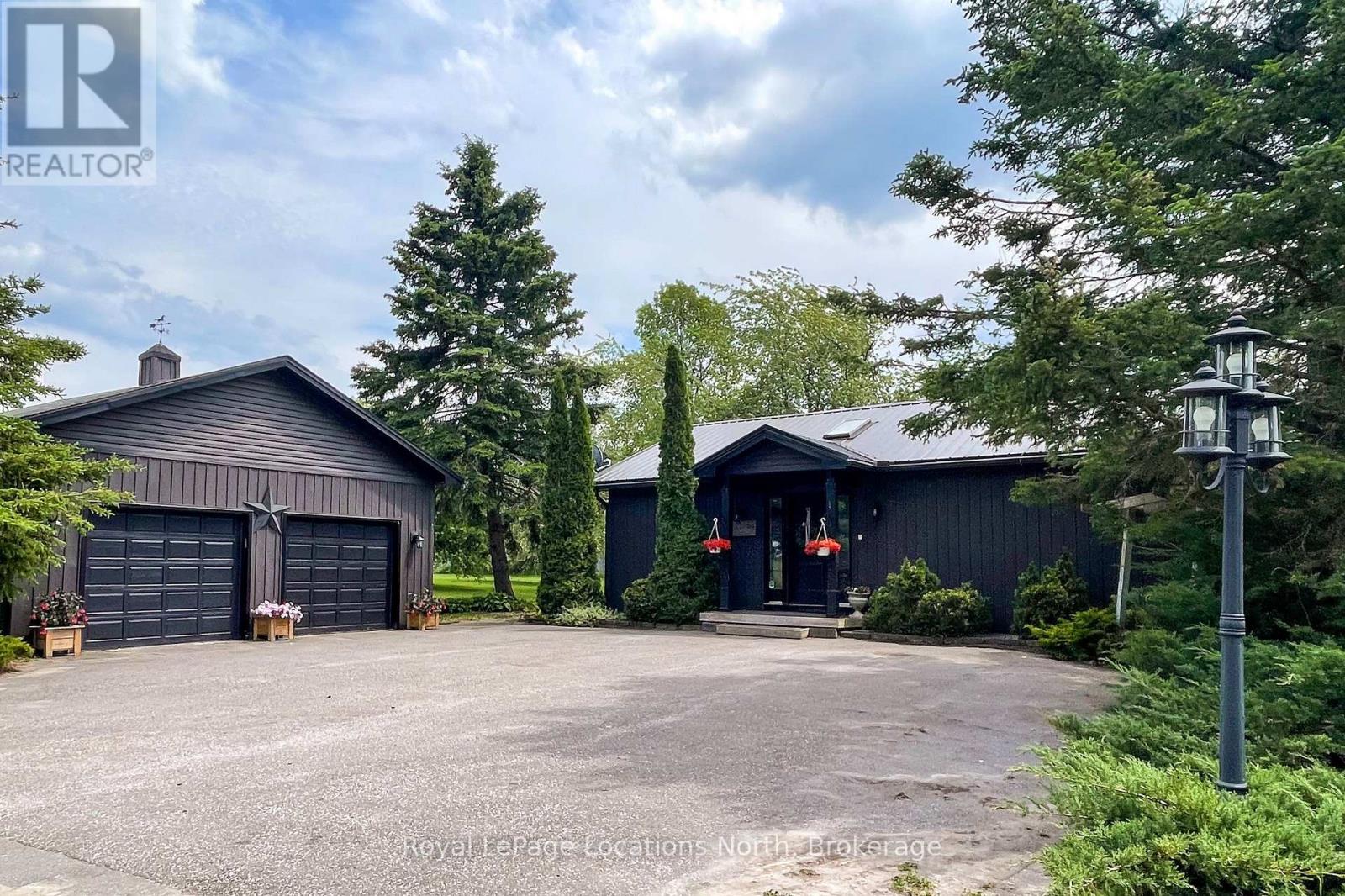 26106 EUPHRASIA ST. VINCENT TOWNLINE - 1