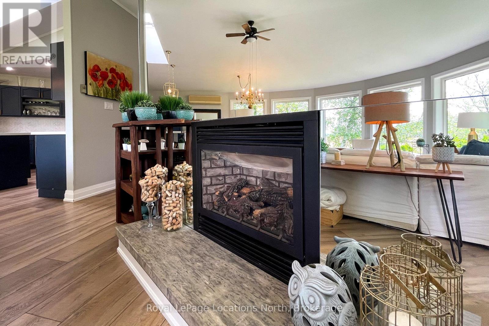26106 EUPHRASIA ST. VINCENT TOWNLINE - 10
