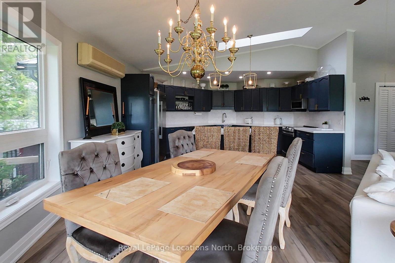 26106 EUPHRASIA ST. VINCENT TOWNLINE - 17