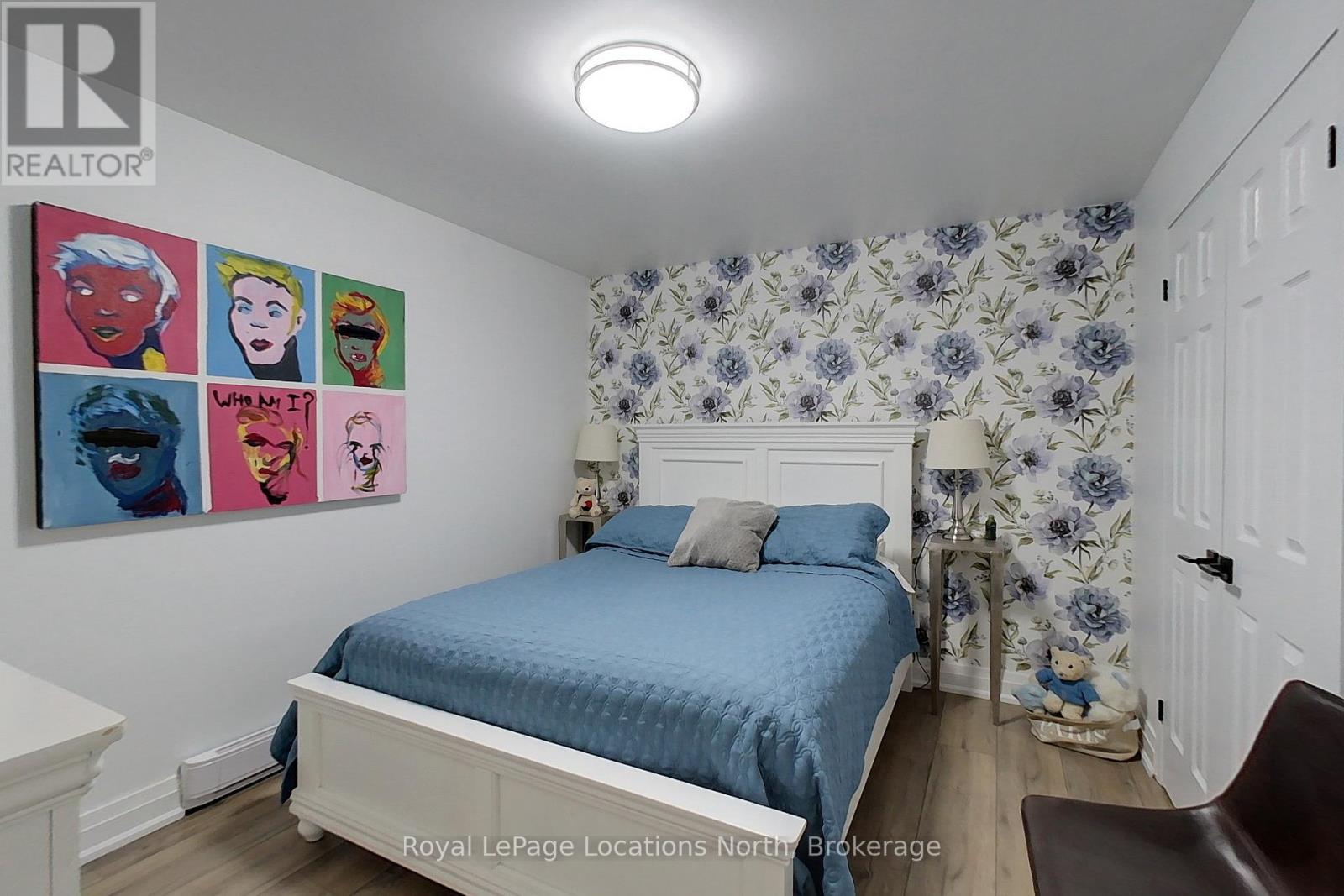 26106 EUPHRASIA ST. VINCENT TOWNLINE - 36