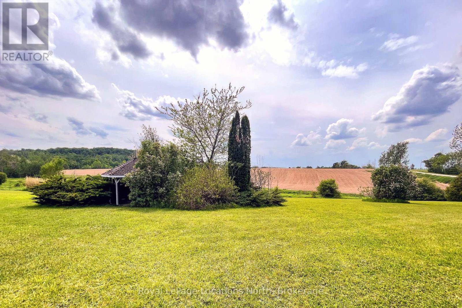 26106 EUPHRASIA ST. VINCENT TOWNLINE - 42