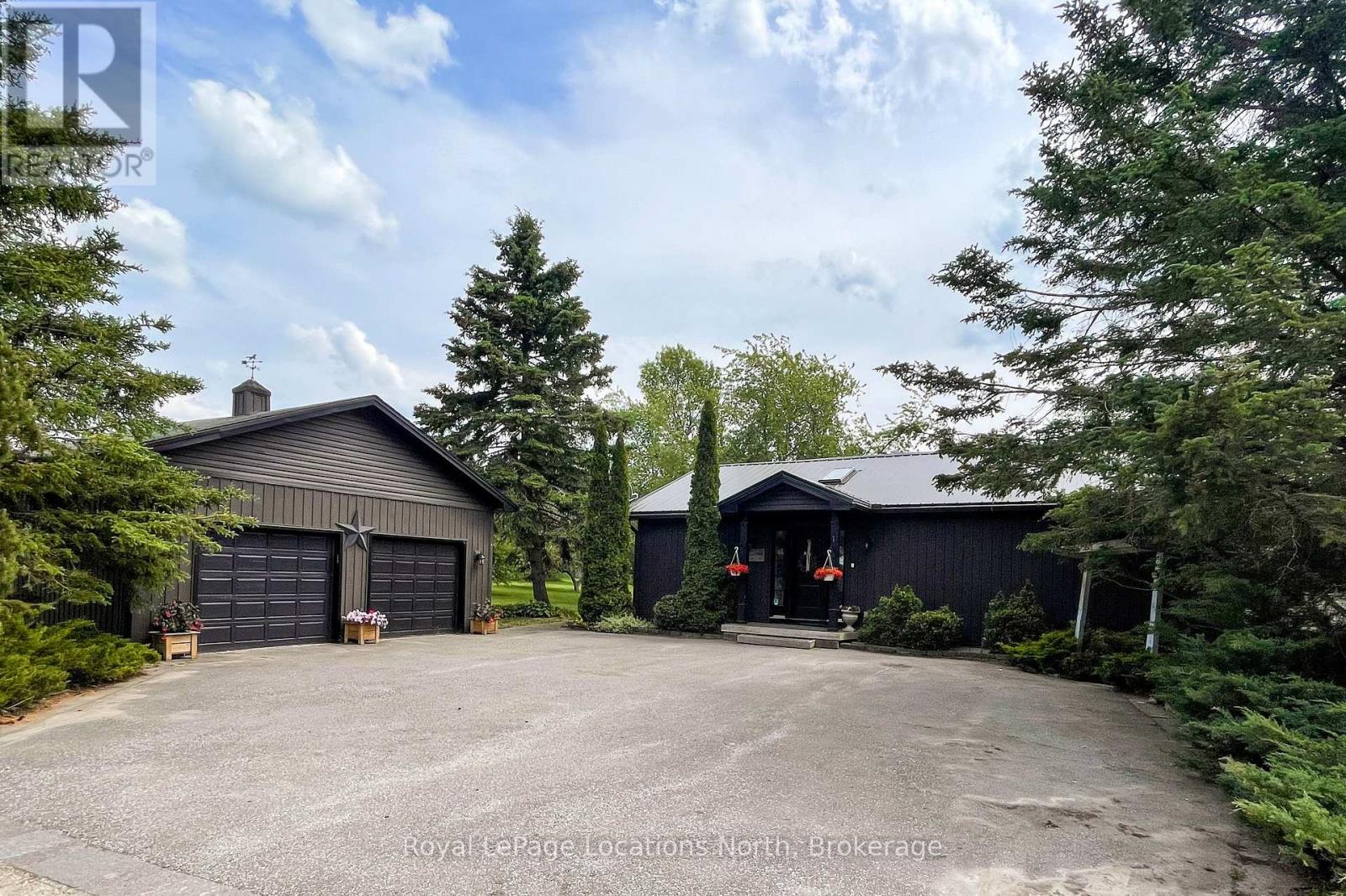 26106 EUPHRASIA ST. VINCENT TOWNLINE - 44