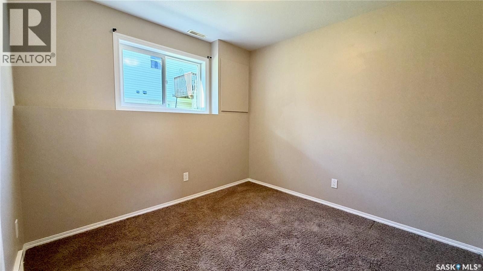 19 200 Hiebert CRESCENT — photo 18