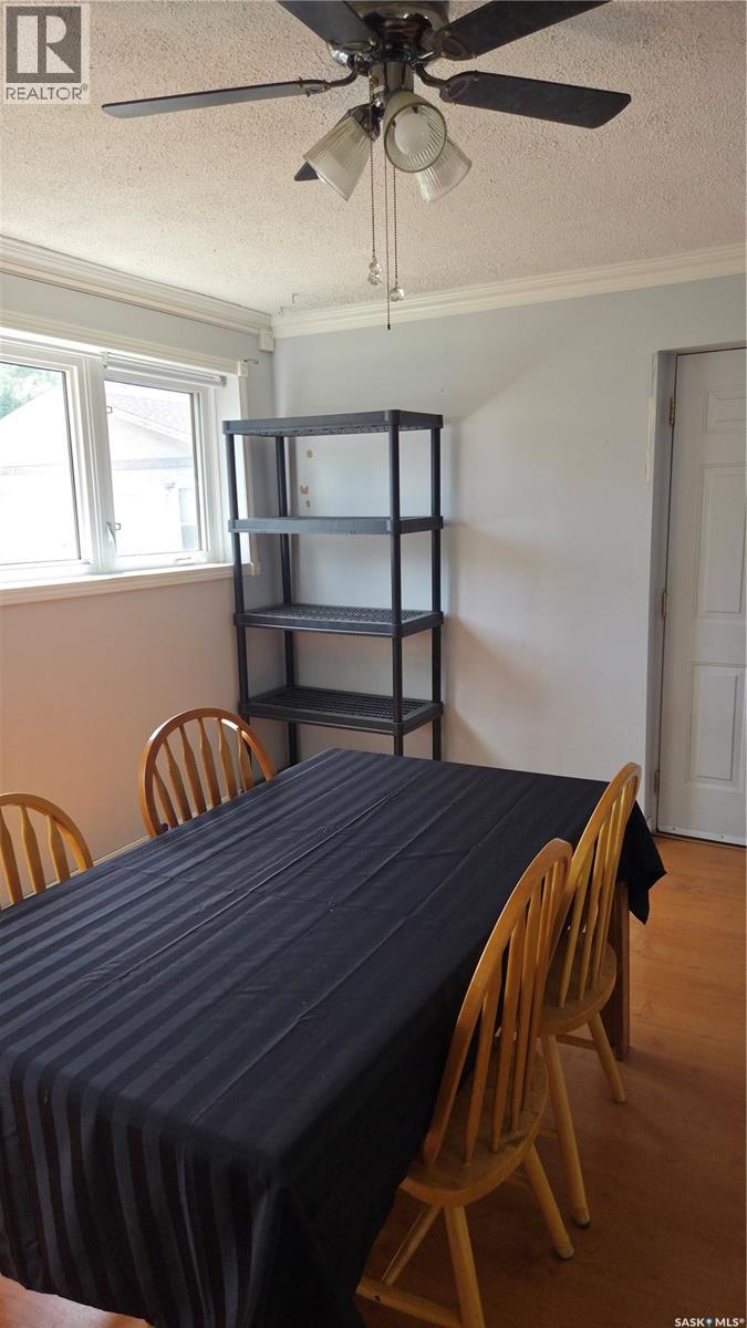 1107 Lillooet STREET W - 12