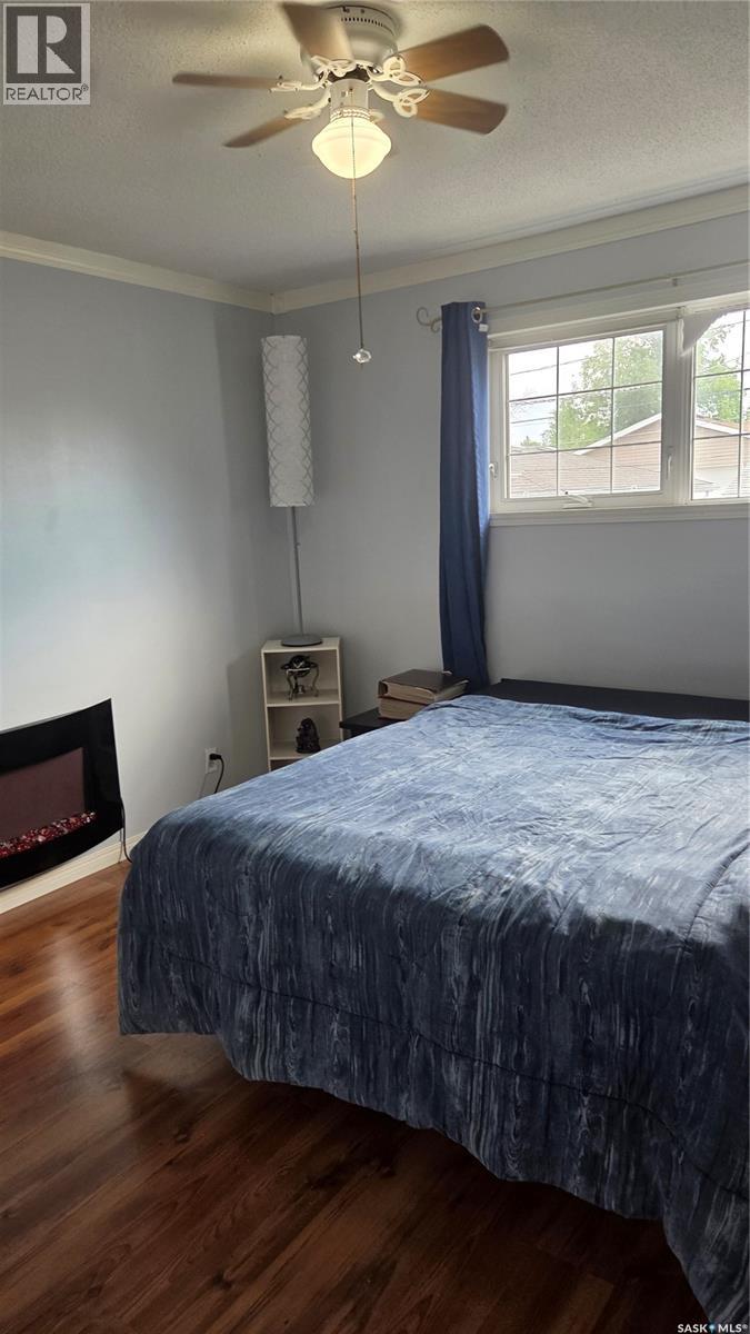 1107 Lillooet STREET W - 17