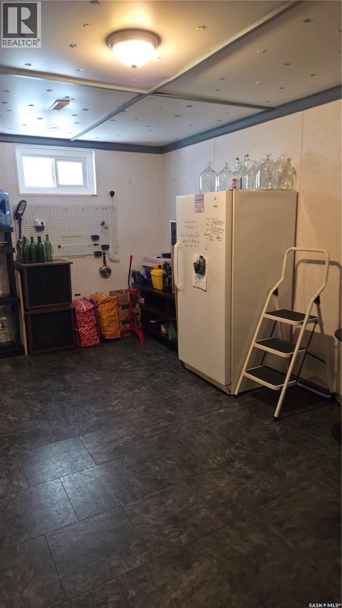 1107 Lillooet STREET W - 31