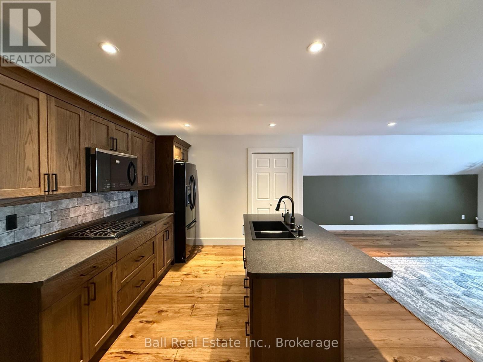 33 LAPLANTES ROAD - 35