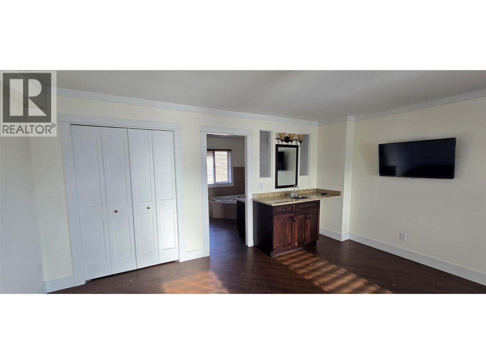 3111 Agnew Road, Vernon