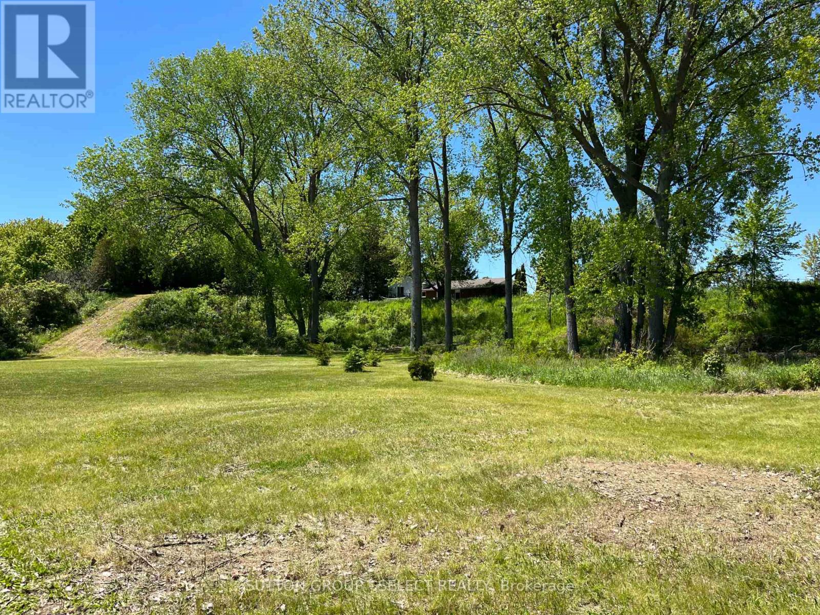 7504 TALBOT TRAIL - 14