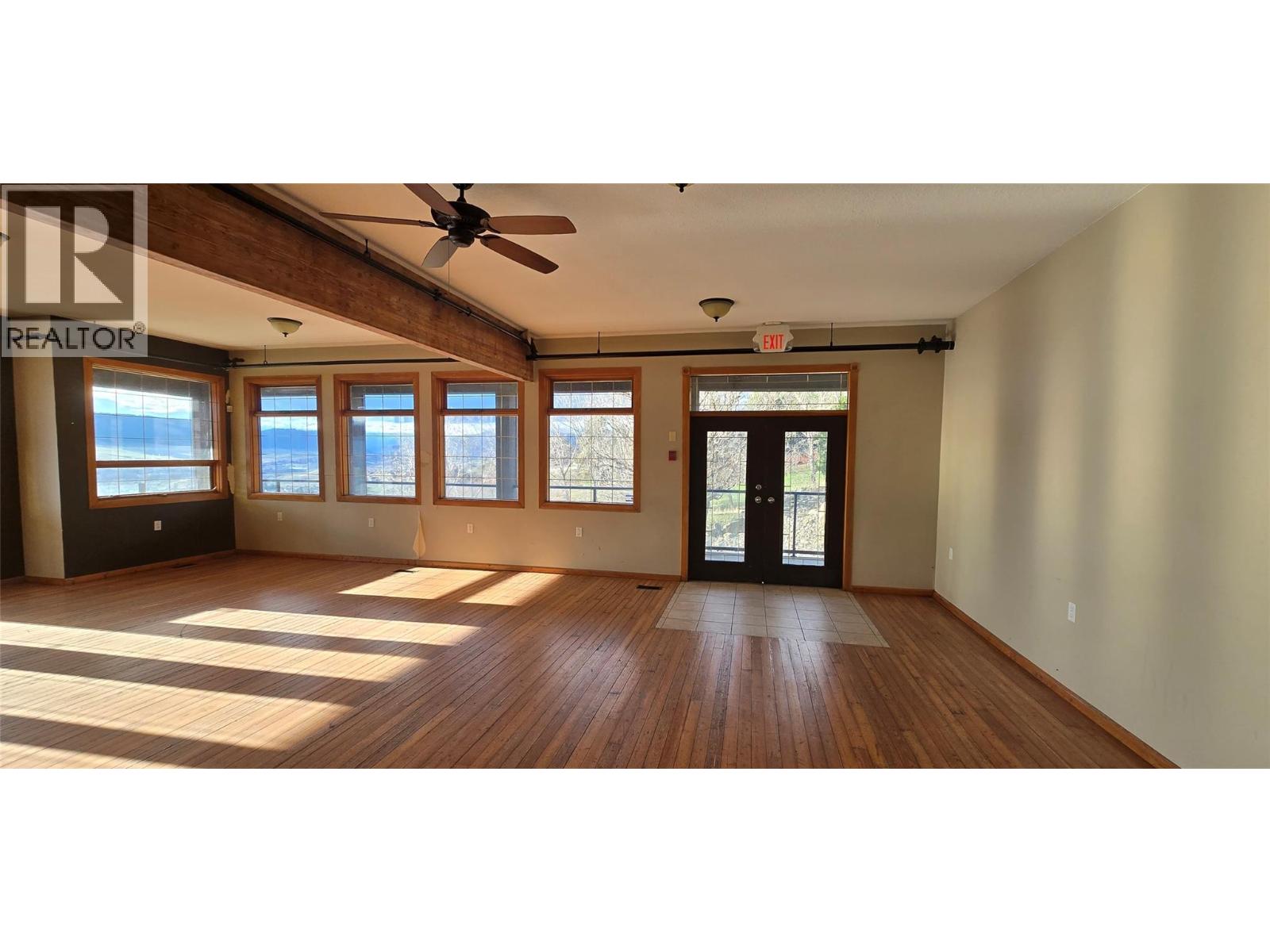 3111 Agnew Road, Vernon