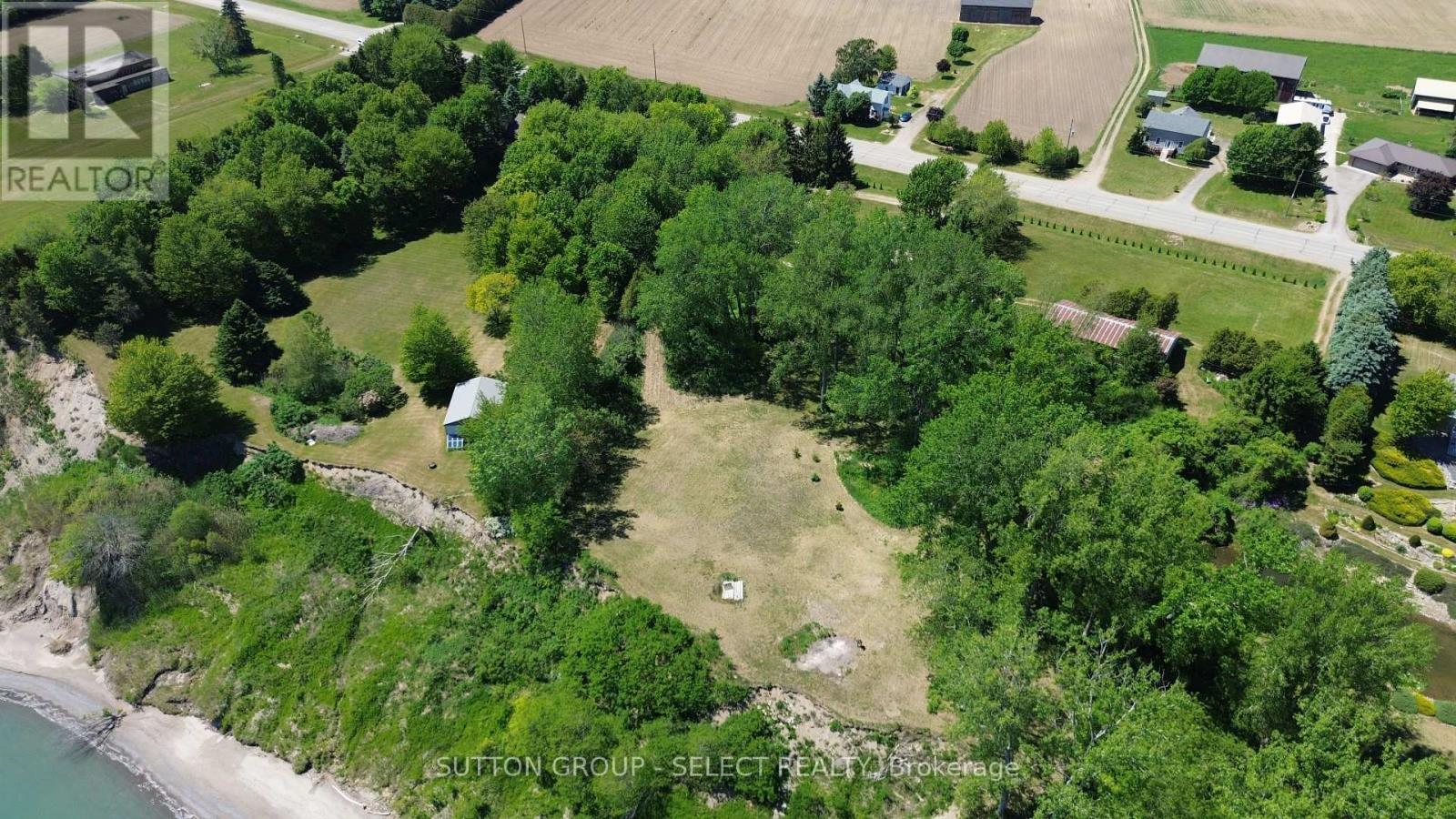 7504 TALBOT TRAIL - 30