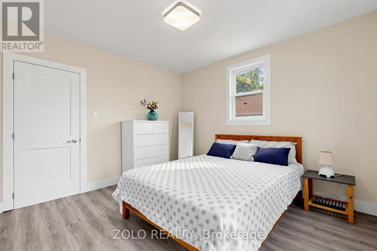 84 EAST 15TH STREET - 18