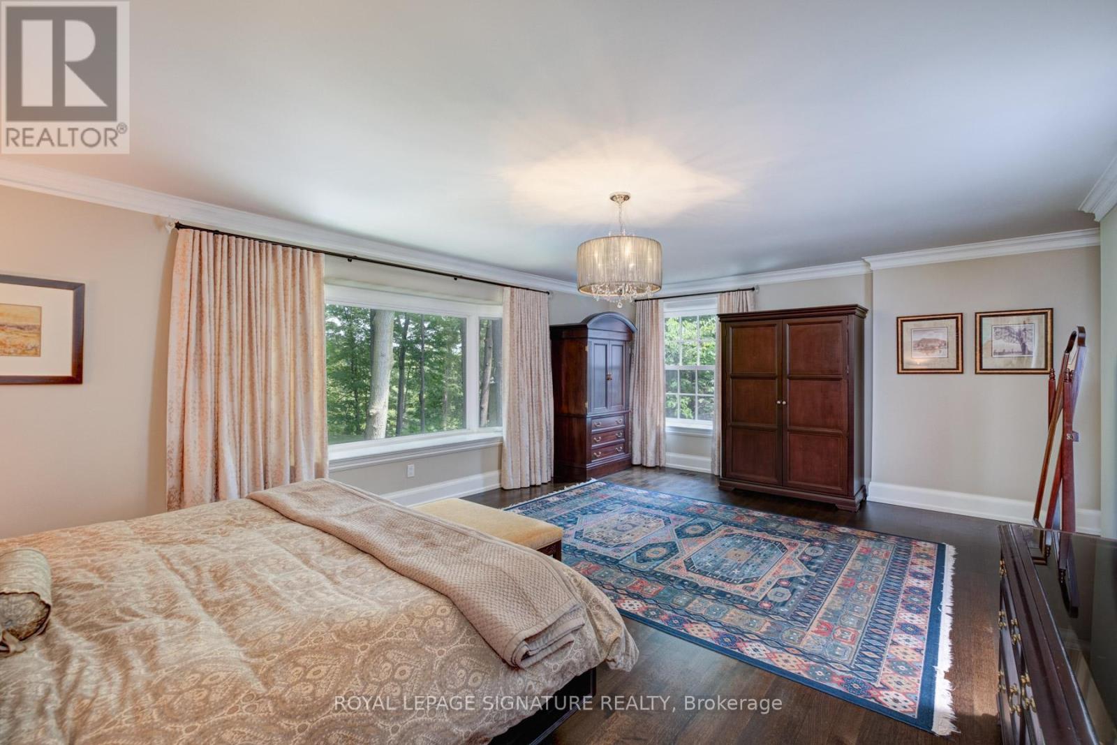 20 TAYLOR DRIVE - 27