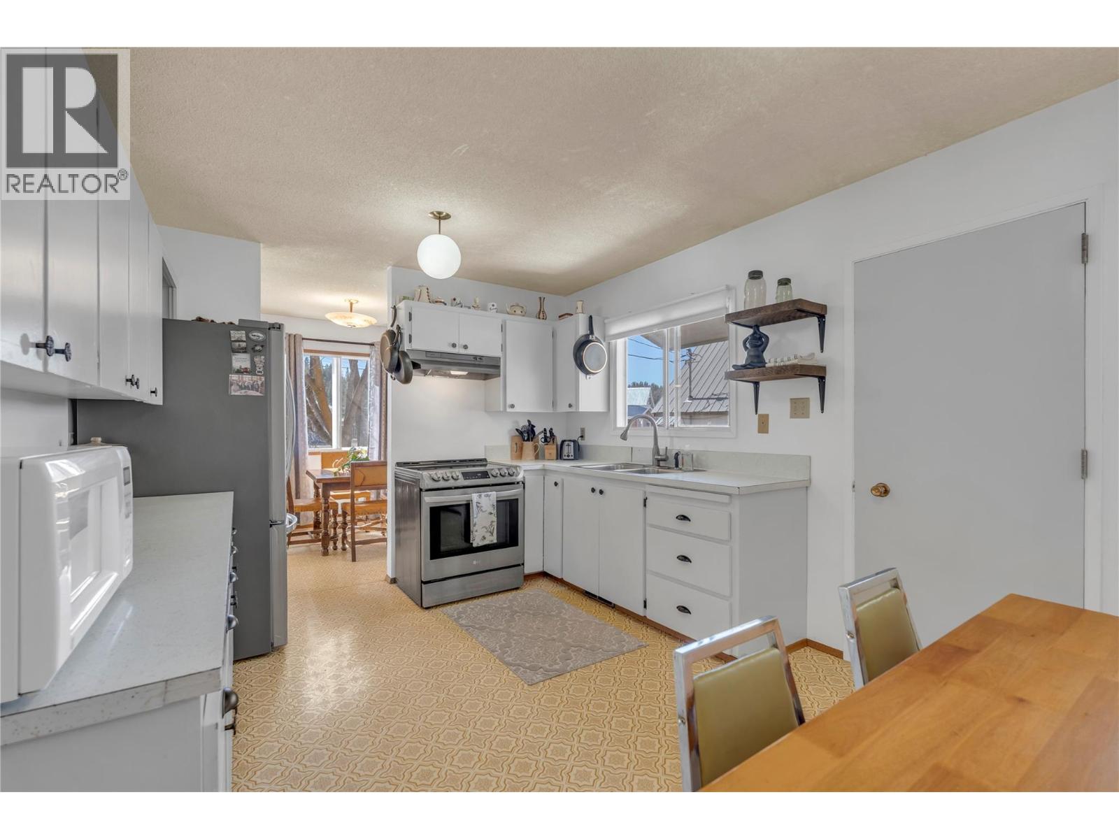 411 Auburn Cres, Princeton