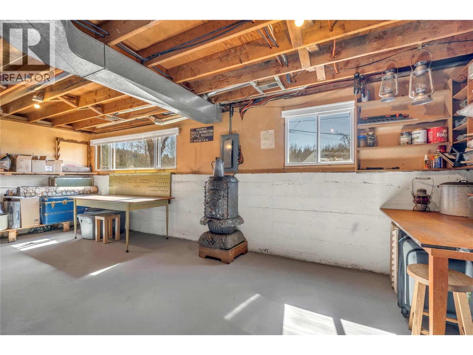 411 Auburn Cres, Princeton