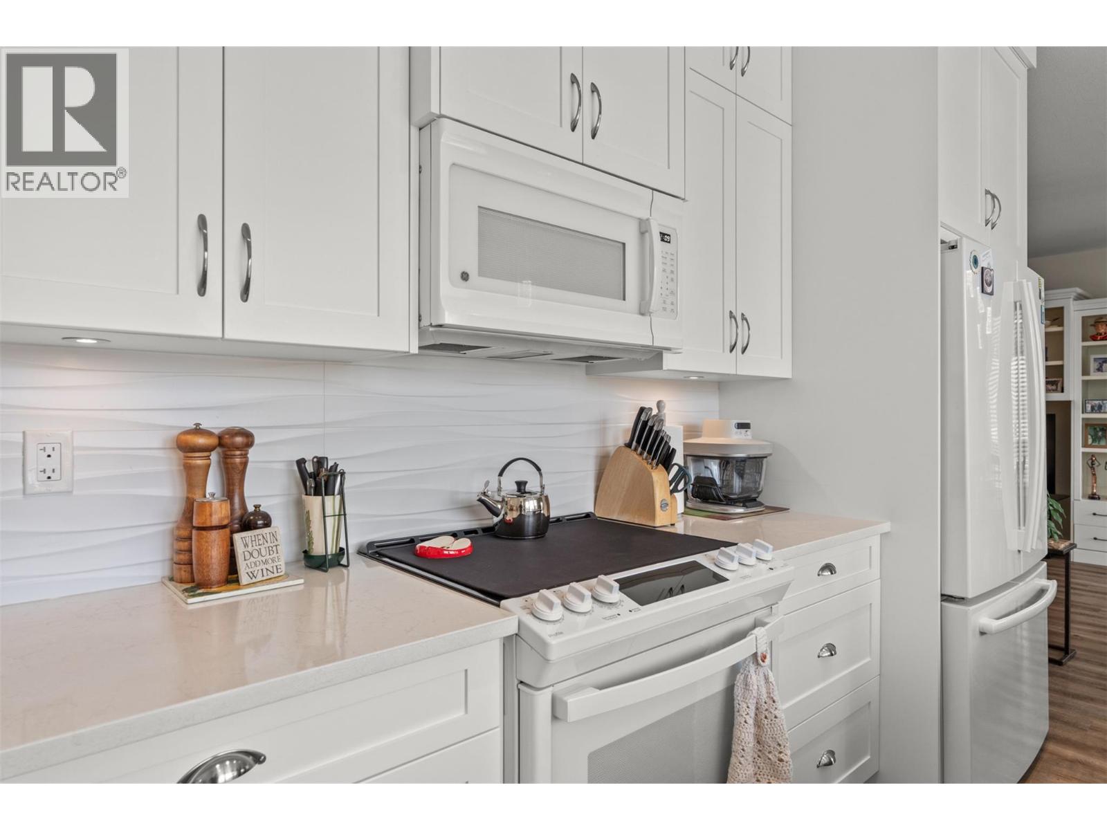 3270 Birban Avenue - 23
