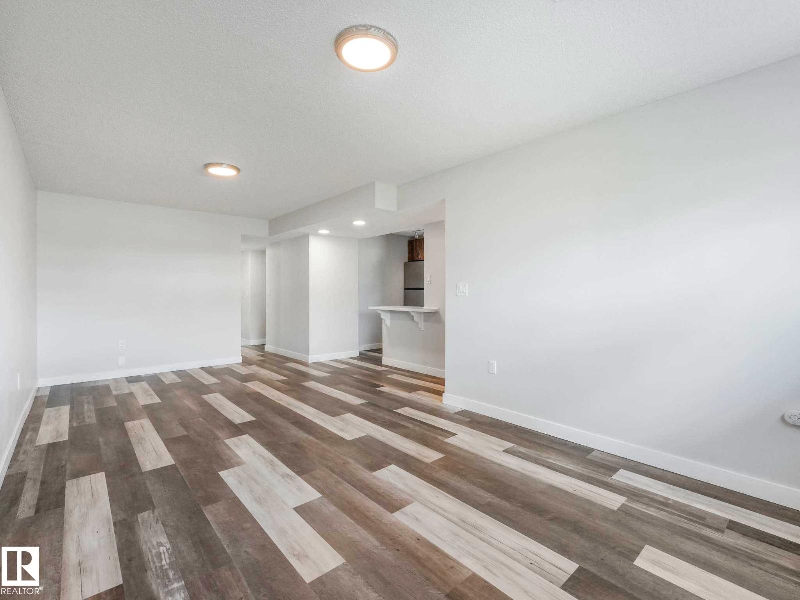 180 DUNLUCE RD NW — photo 35