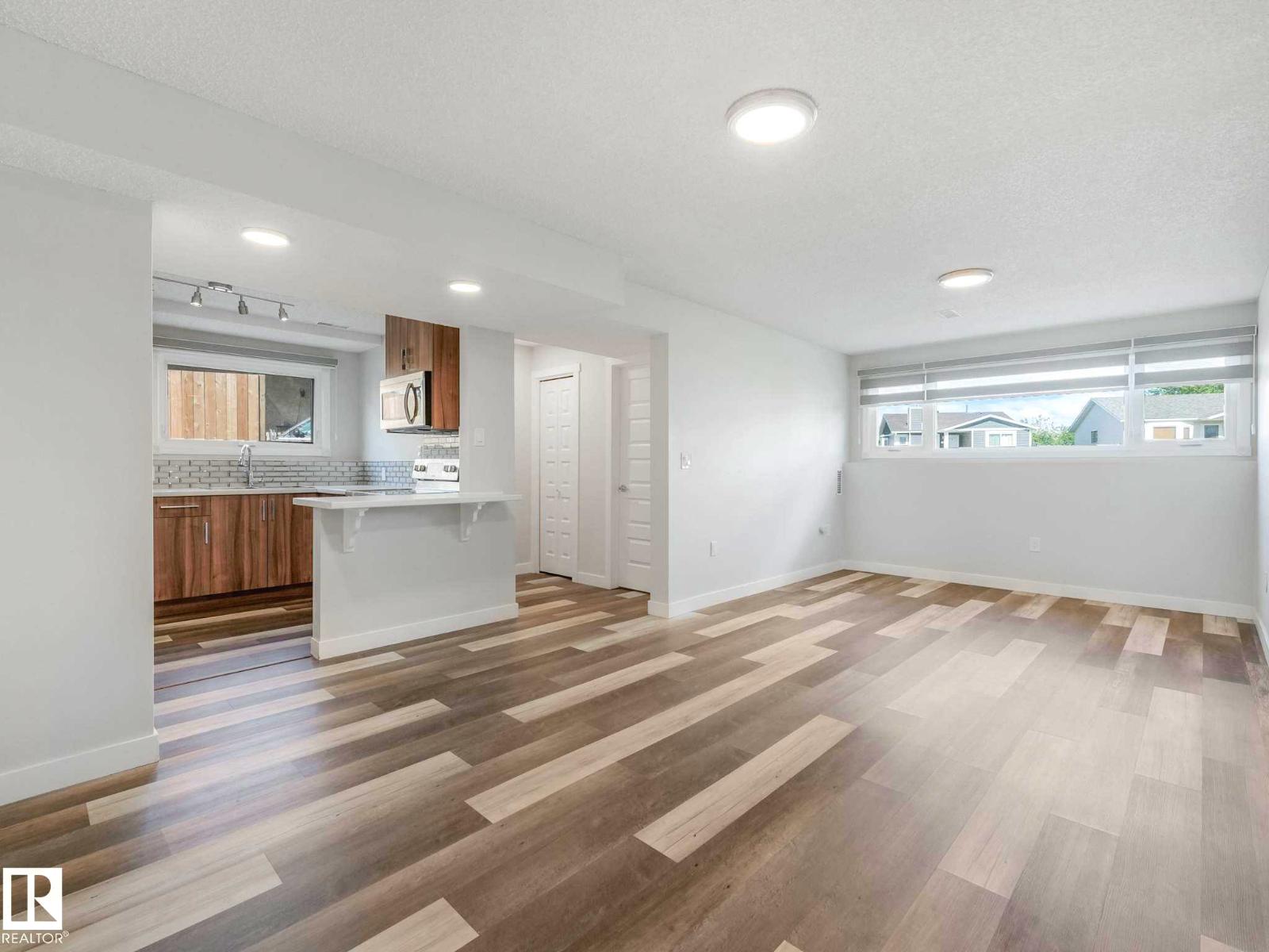 180 DUNLUCE RD NW — photo 33