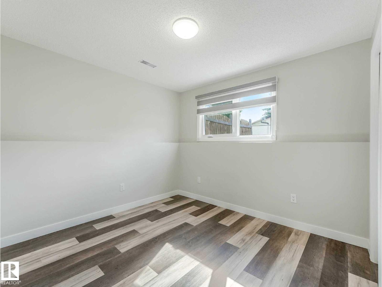 180 DUNLUCE RD NW — photo 39