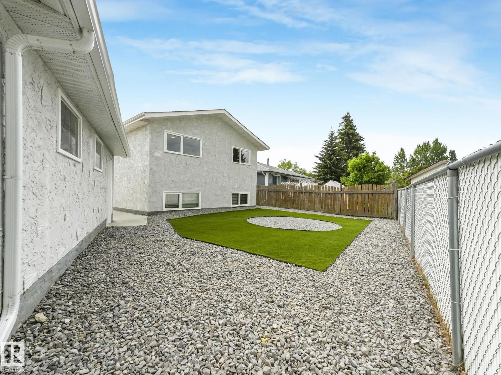 180 DUNLUCE RD NW — photo 48