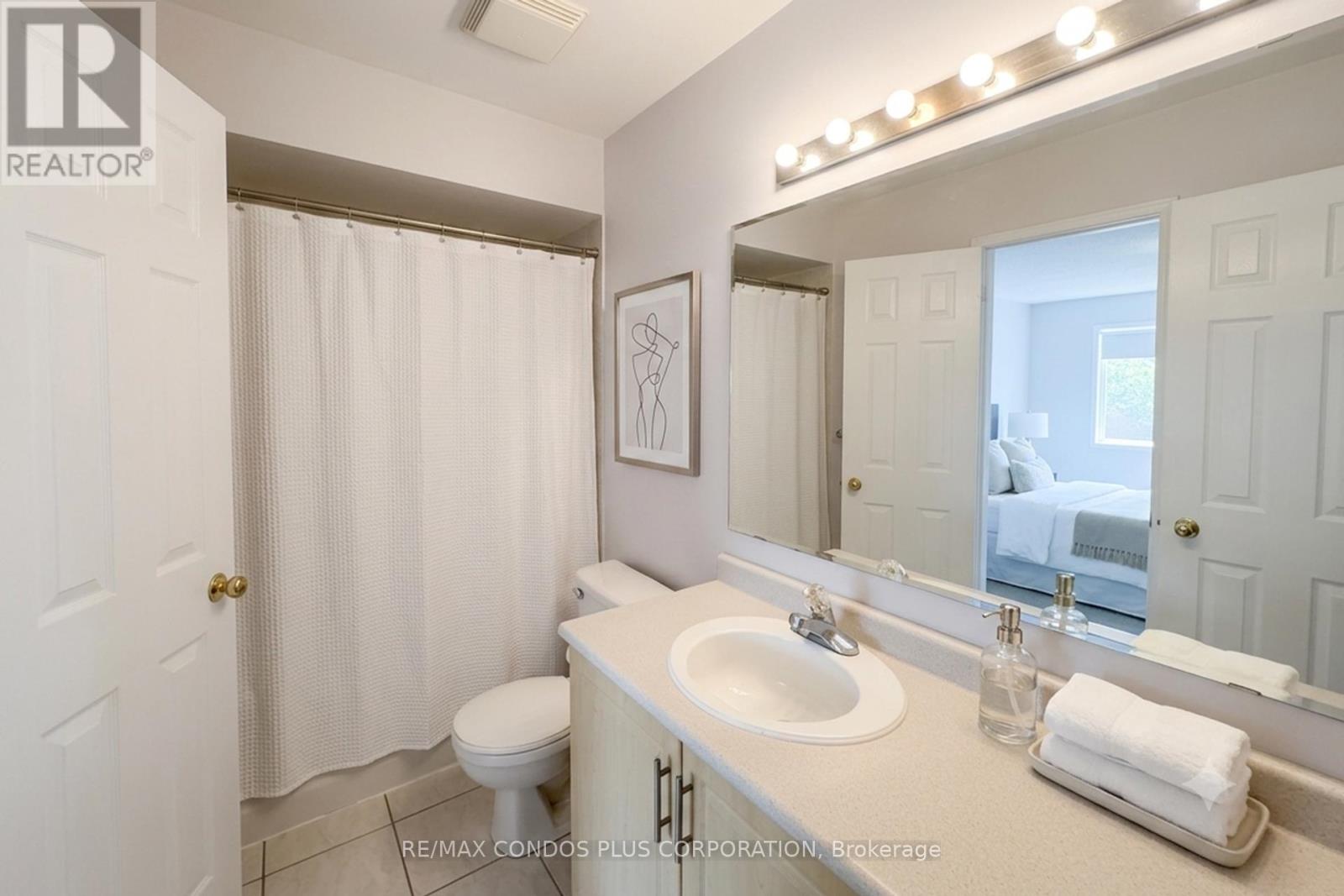 #62 2945 THOMAS STREET - Image 22
