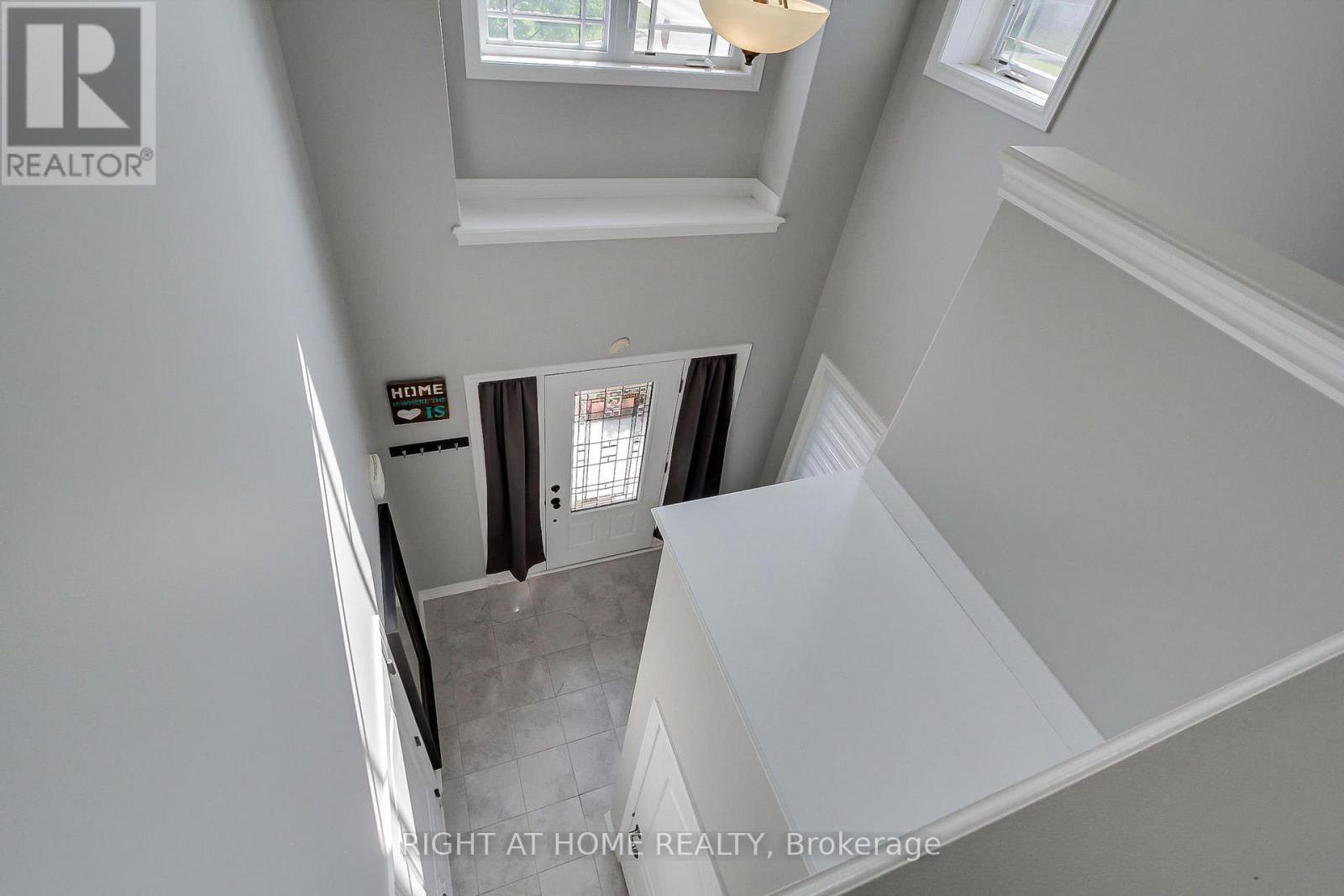 58 CARLETON TRAIL - 25