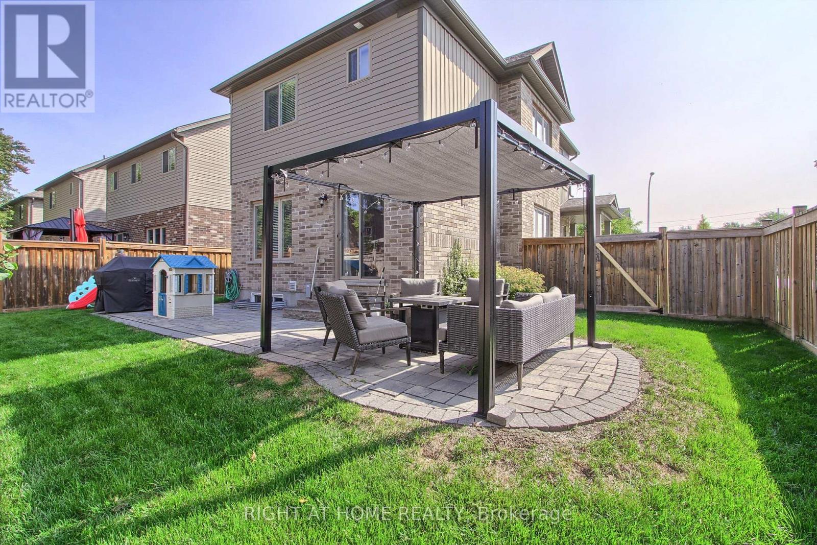 58 CARLETON TRAIL - 40