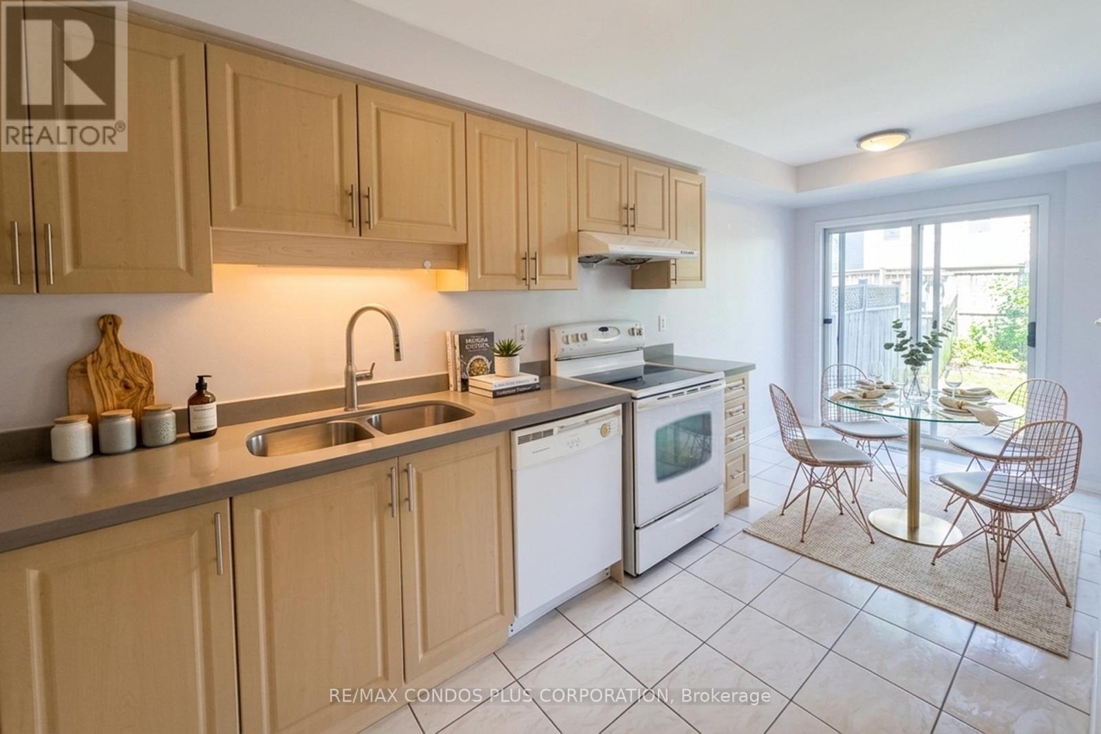 #62 2945 THOMAS STREET - Image 6