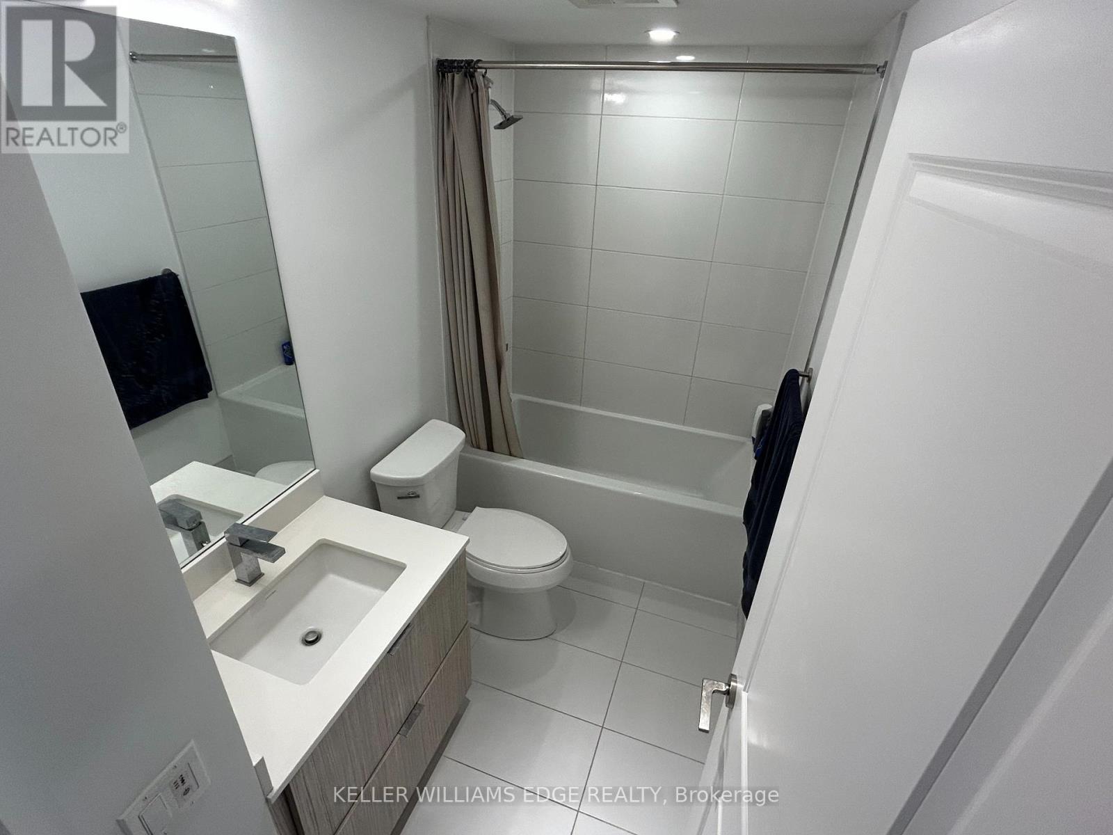 #2407 395 BLOOR STREET E - 6