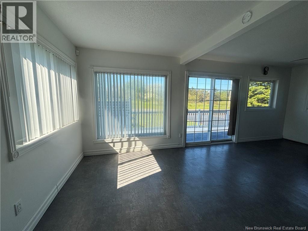 1181 Rue Bryar - 28
