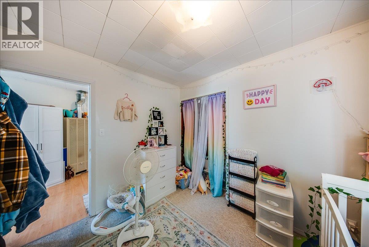 1555 McQuarrie Street - 33