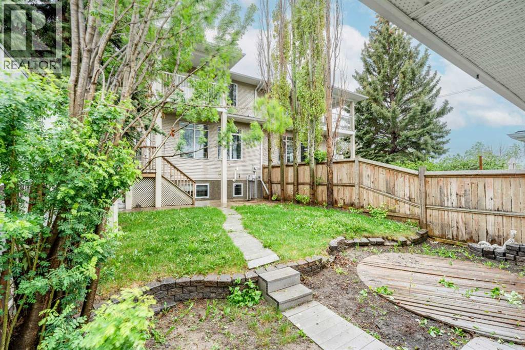 256 43 Avenue NW — photo 43
