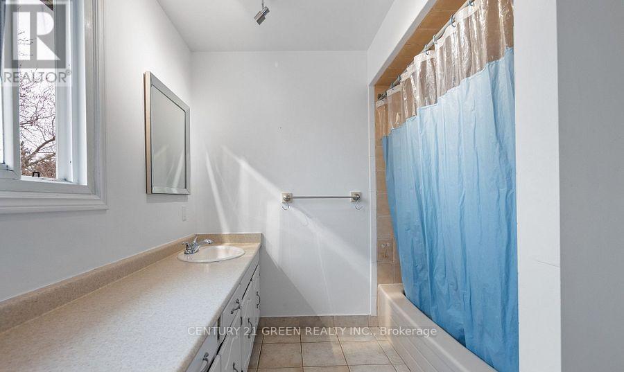 338 HILLSIDE DRIVE - 26