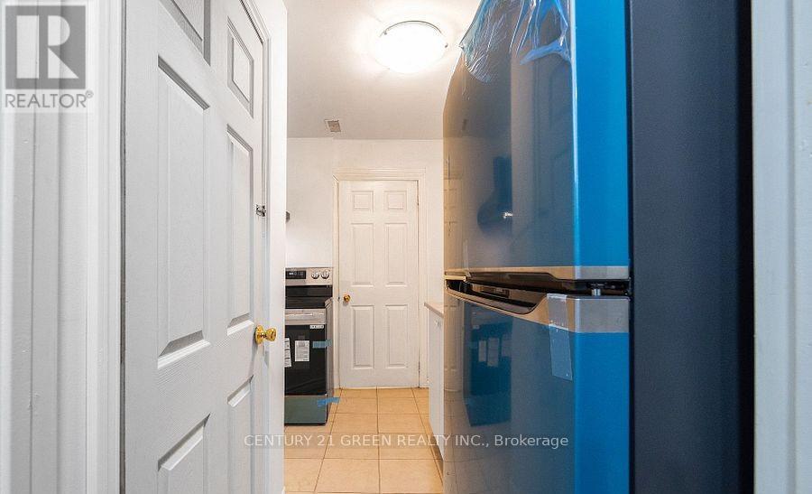 338 HILLSIDE DRIVE - 27