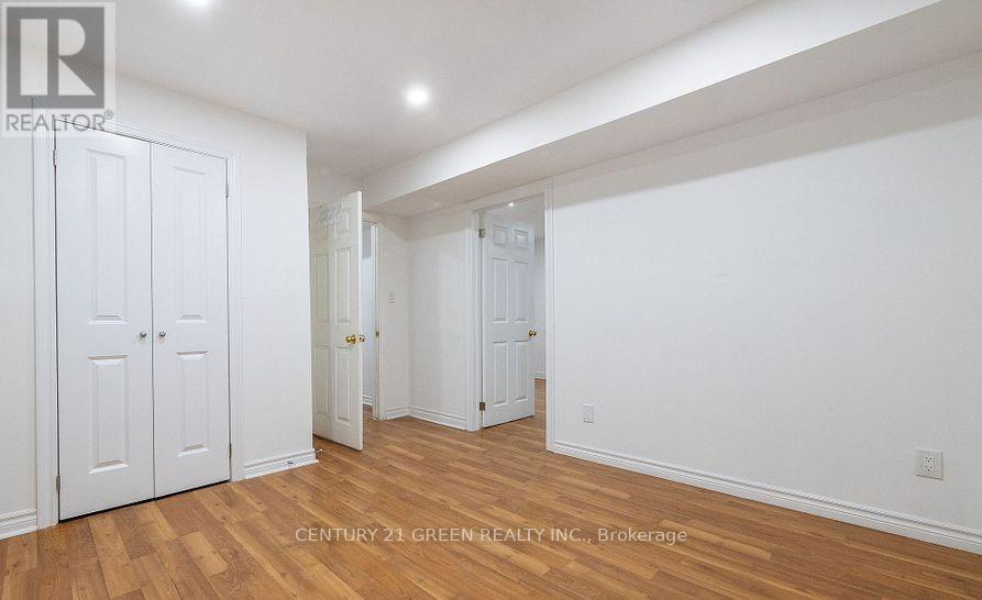 338 HILLSIDE DRIVE - 32