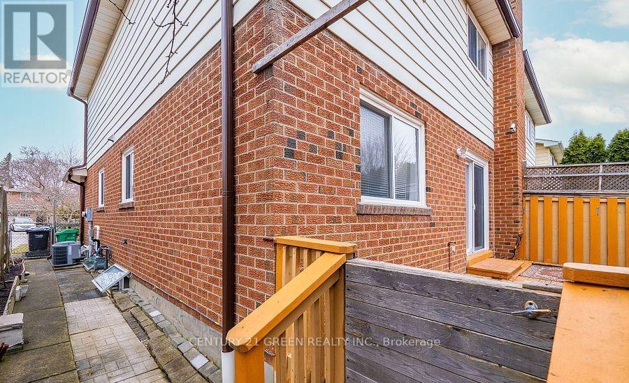 338 HILLSIDE DRIVE - 43