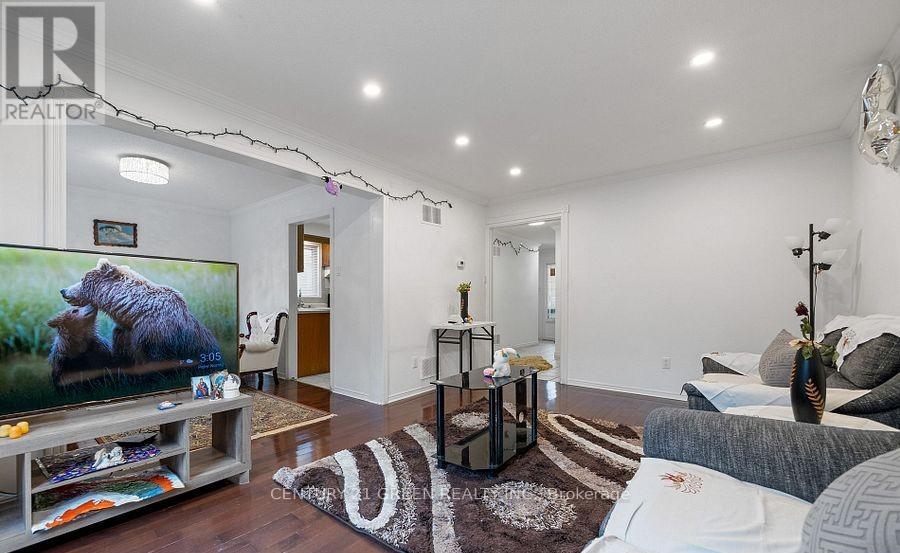 338 HILLSIDE DRIVE - 9