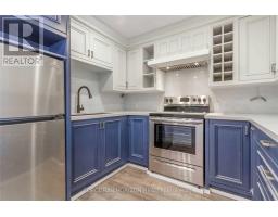 2261 Dundas Street W, Toronto, ON M6R1X6 Photo 13