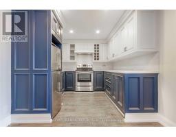 2261 Dundas Street W, Toronto, ON M6R1X6 Photo 14