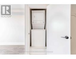 2261 Dundas Street W, Toronto, ON M6R1X6 Photo 19
