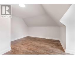 2261 Dundas Street W, Toronto, ON M6R1X6 Photo 22
