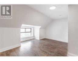 2261 Dundas Street W, Toronto, ON M6R1X6 Photo 23