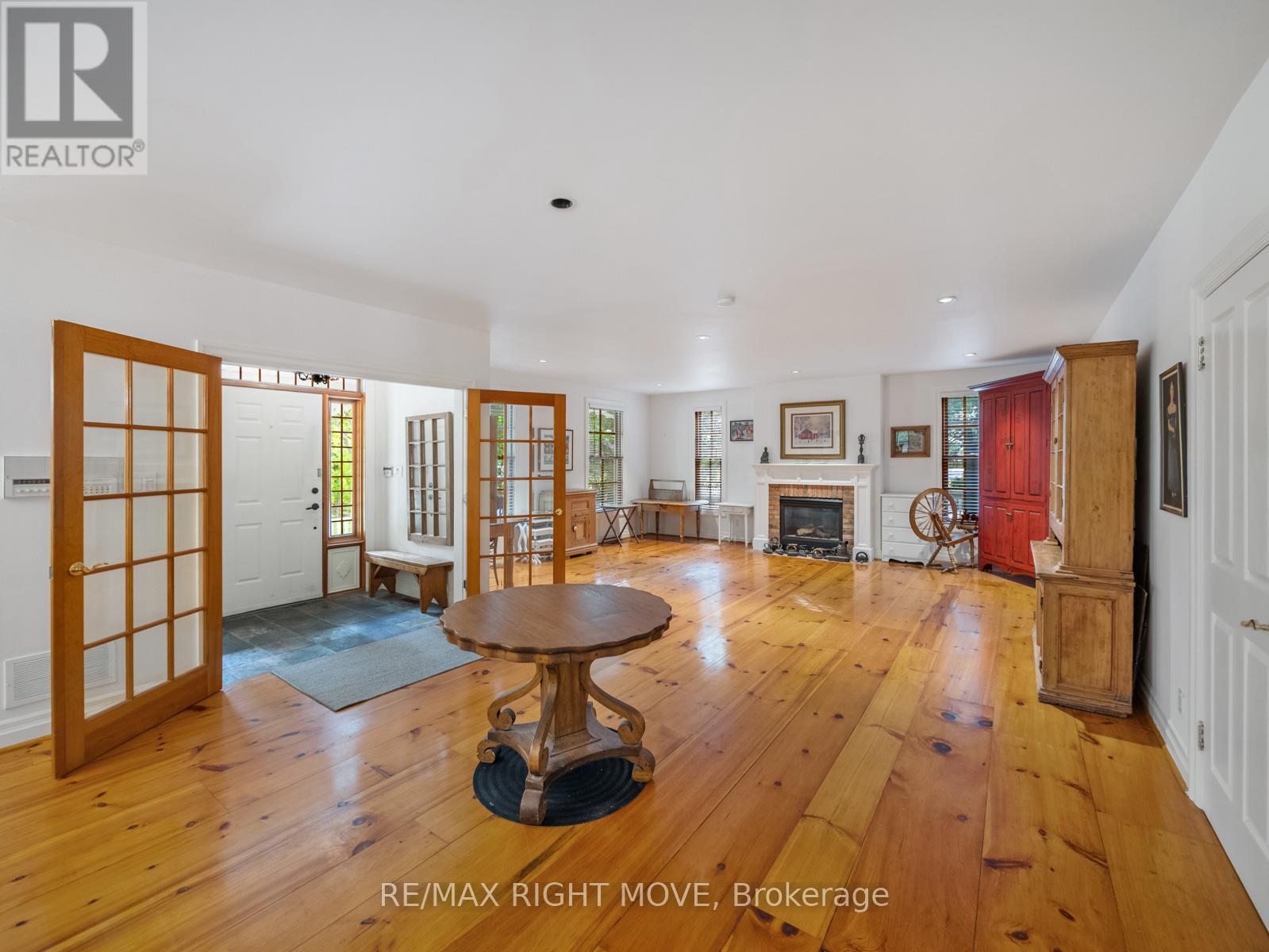 7135 POND STREET - 11