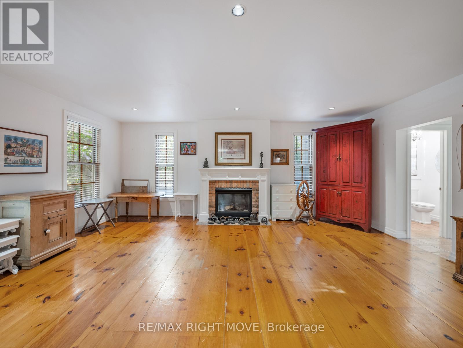 7135 POND STREET - 14