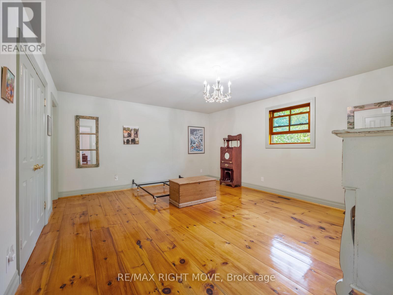 7135 POND STREET - 34