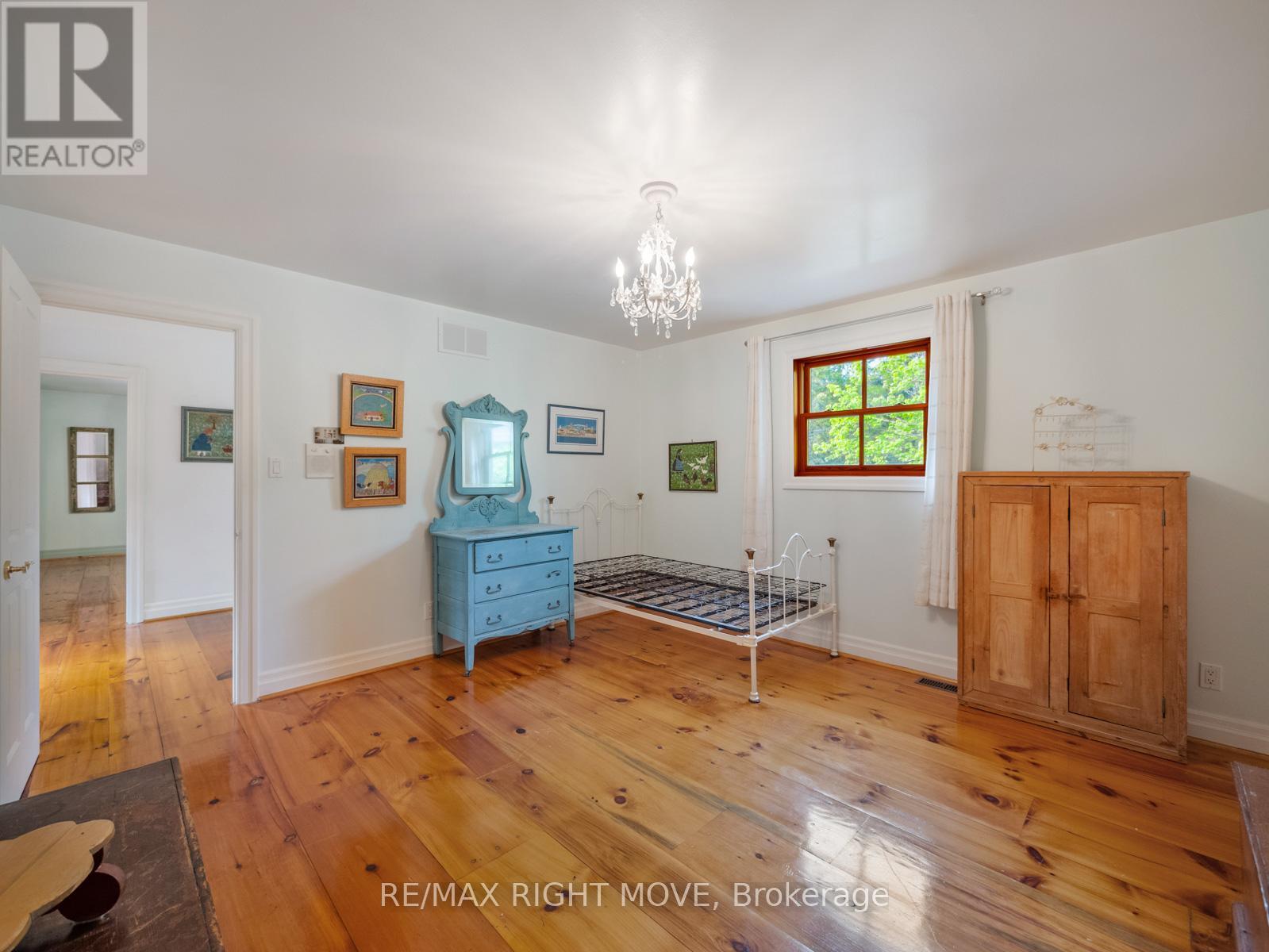 7135 POND STREET - 43