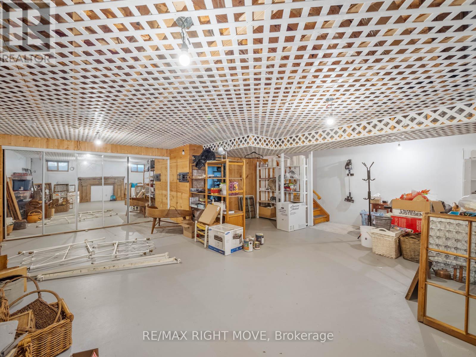 7135 POND STREET - 44