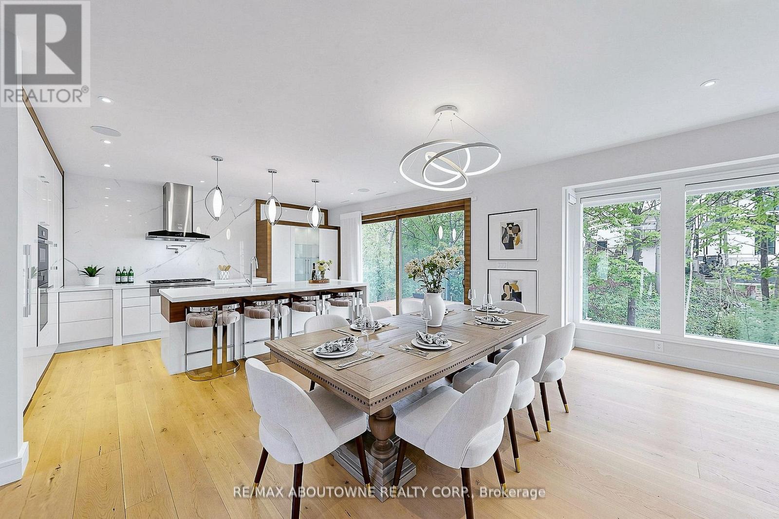 1364 ACTON CRESCENT - 11