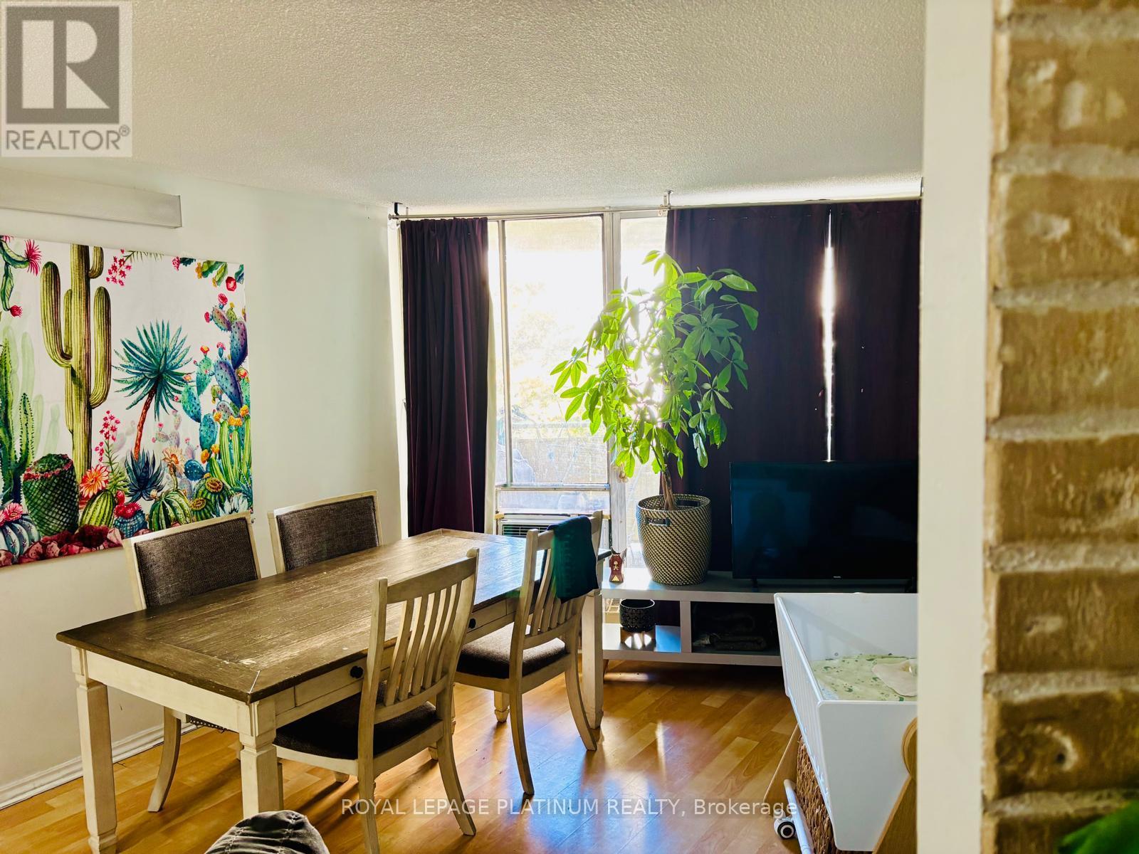 #408 330 DIXON ROAD - 10