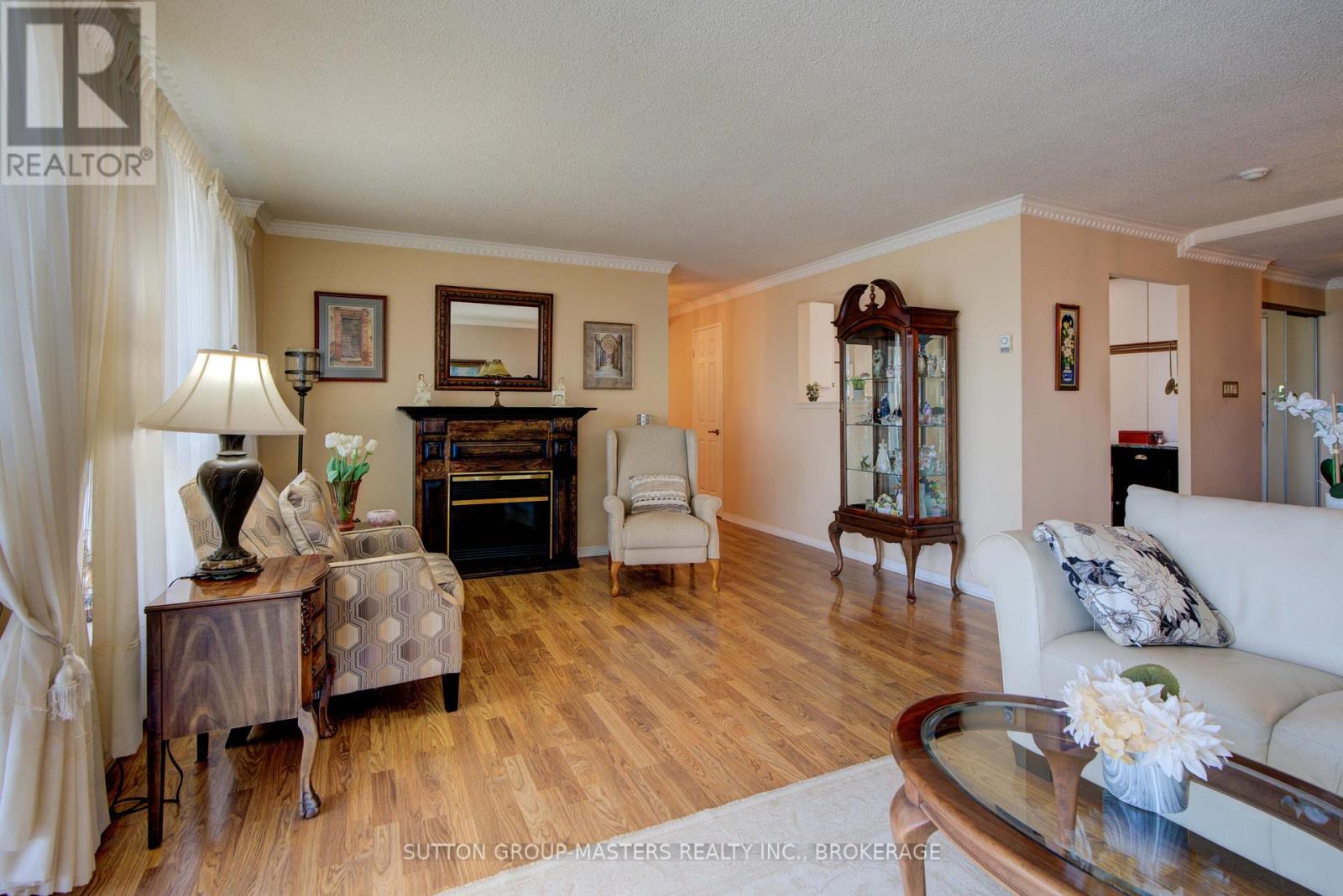 #1004 257 BATH ROAD - 11